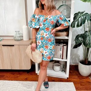 Stunning Astr Orange and Blue Ruffled Flutter Sleeve Mini Dress